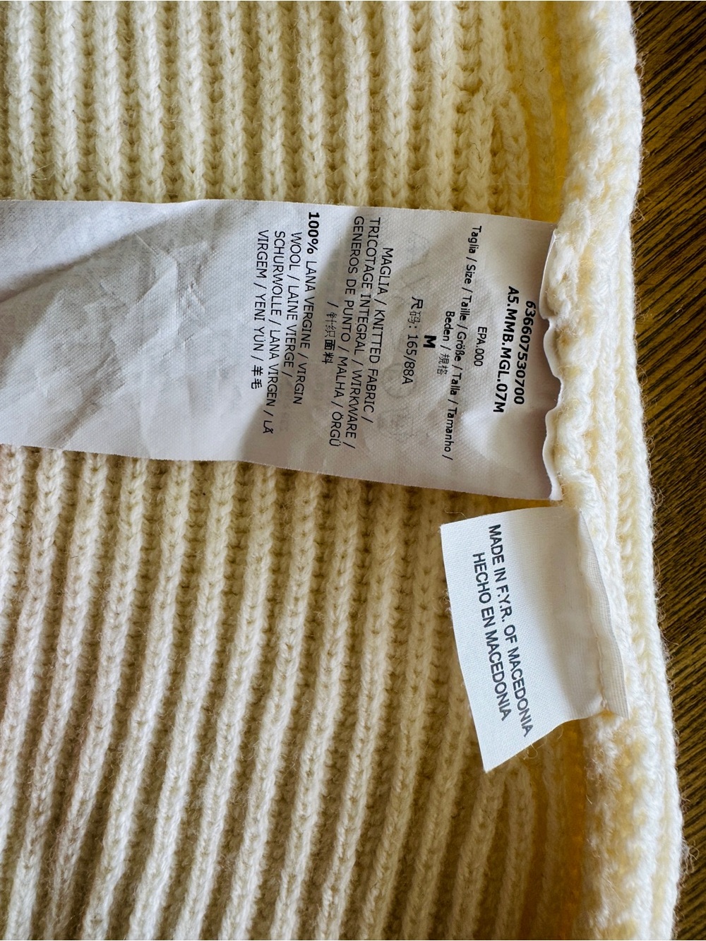 MaxMara Cream Knit Sweater. Size Medium. - Picture 5 of 7